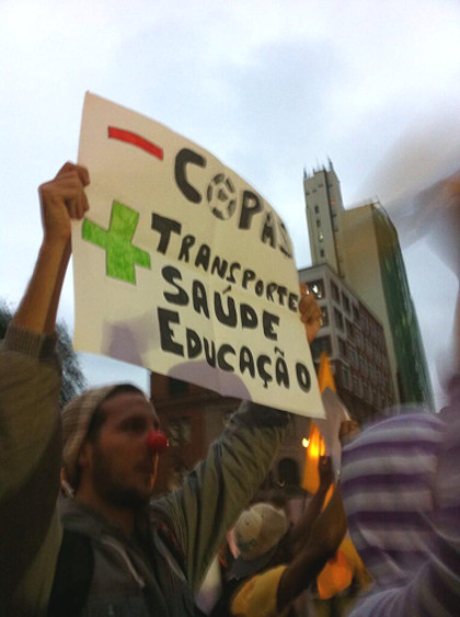 Cartazes das manifestações Cartazes das manifestações