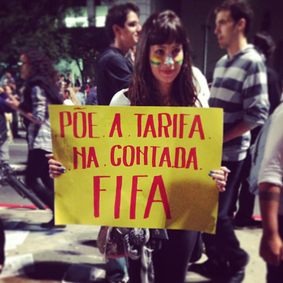 Cartazes das manifestações Cartazes das manifestações