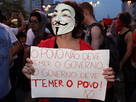 Cartazes das manifestações Cartazes das manifestações