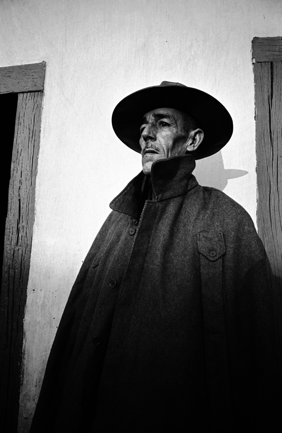 Retrato de Manuel Nardi, inspirador do conto "Manuelzão e Miguilim", de Guimarães Rosa, Andrequicé, MG. 1966 Retrato de Manuel Nardi, inspirador do conto "Manuelzão e Miguilim", de Guimarães Rosa, Andrequicé, MG. 1966