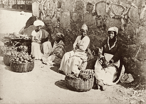 Marc Ferrez/ Acervo Instituto Moreira Salles | Quitandeiras | Rio de Janeiro, RJ, c. 1875 Marc Ferrez/ Acervo Instituto Moreira Salles | Quitandeiras | Rio de Janeiro, RJ, c. 1875